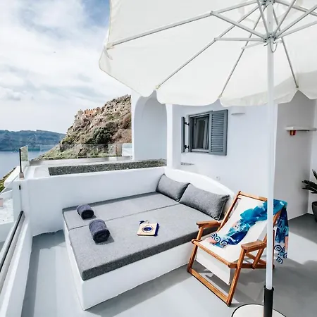 Villa Virginia's Cave Oia (Santorini)