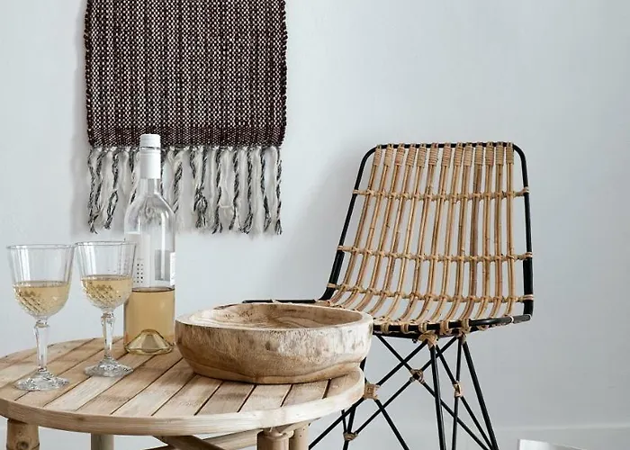 Virginia's Cave Villa *