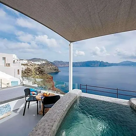 Virginia's Cave Oia