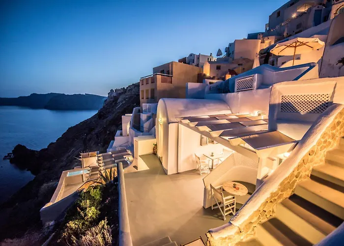 Villa Virginia's Cave Oia (Santorini)