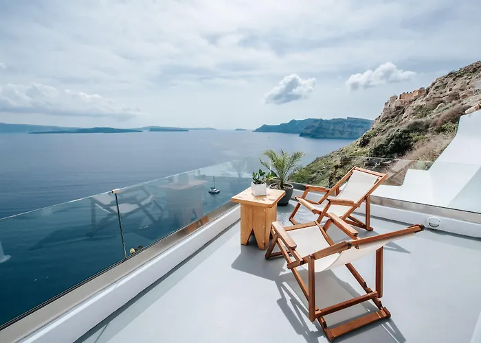 Virginia's Cave Oia (Santorini)