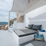 Virginia's Cave * Oia
