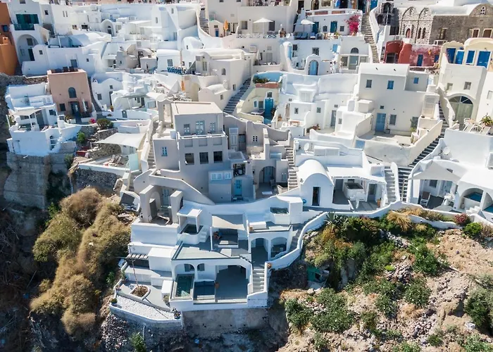 Virginia's Cave Villa