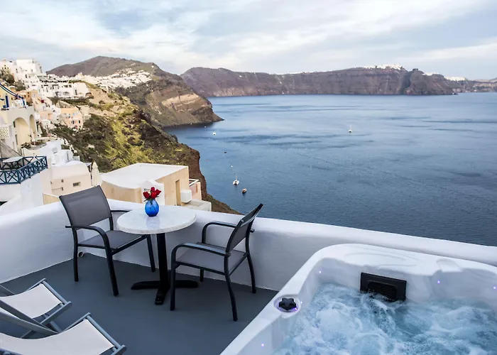 Virginia's Cave Villa Oia