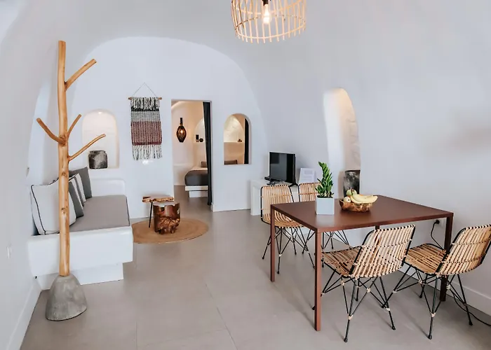 Villa Virginia's Cave Oia