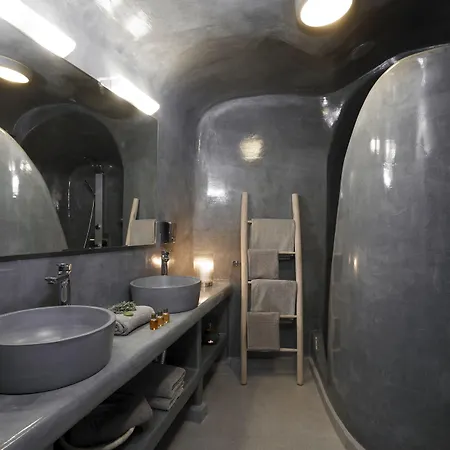 Virginia's Cave Οία